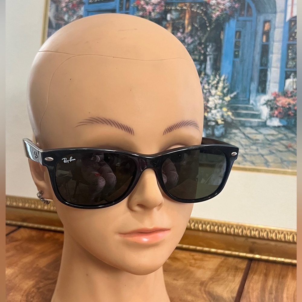 Ray-Ban WAYFARER CLASSIC Black Sunglasses